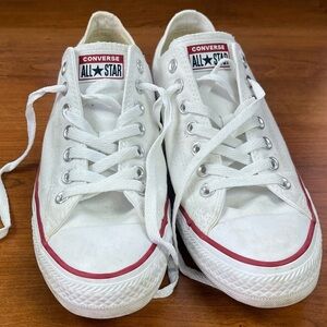 Converse All Stars White Low Top Chuck Taylors Men's Sz 8 Women's Sz 10.5 Shoe